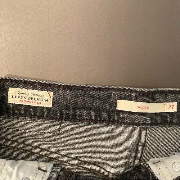 Levi’s wedgie jeans - Picture 4 of 5